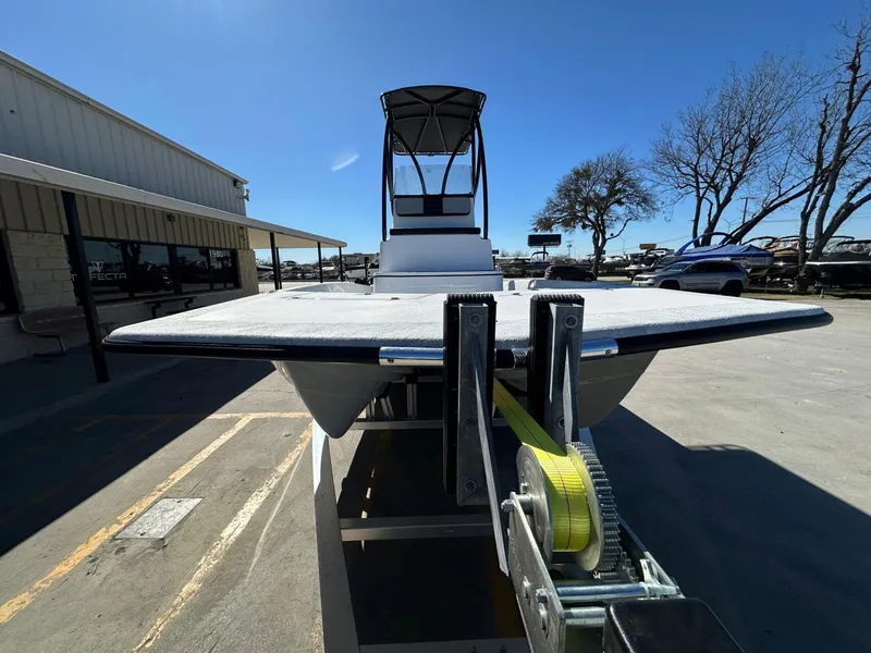 Slide: The Image of Dargel Kat 250HDX 2025 - 7