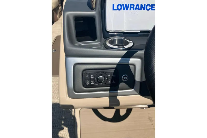 Slide: The Image of Control panel of 2025 Regency 250 DL3 boat with Lowrance display. - 14