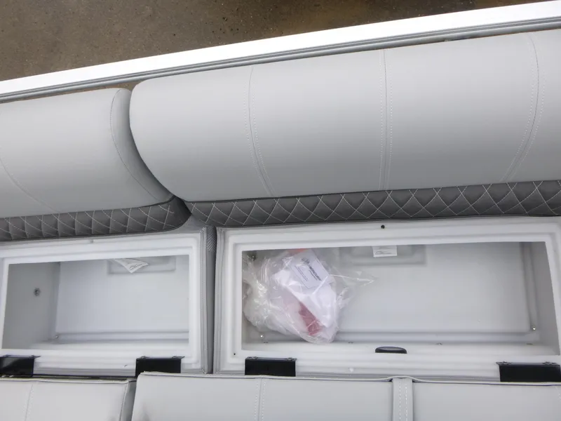 Slide: The Image of 2025 Ranger Reata 220C identification plate with serial numbers and model details. - 15