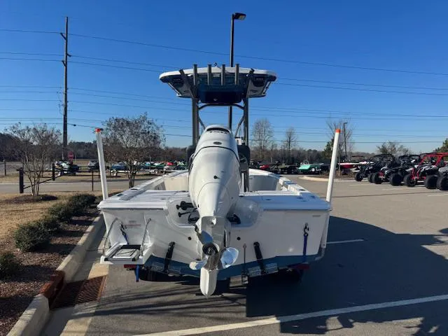 Slide: The Image of Sea Pro 210 DLX W/150HP 2025 - 3