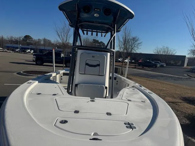 Slide: The Image of Sea Pro 210 DLX W/150HP 2025 - 6