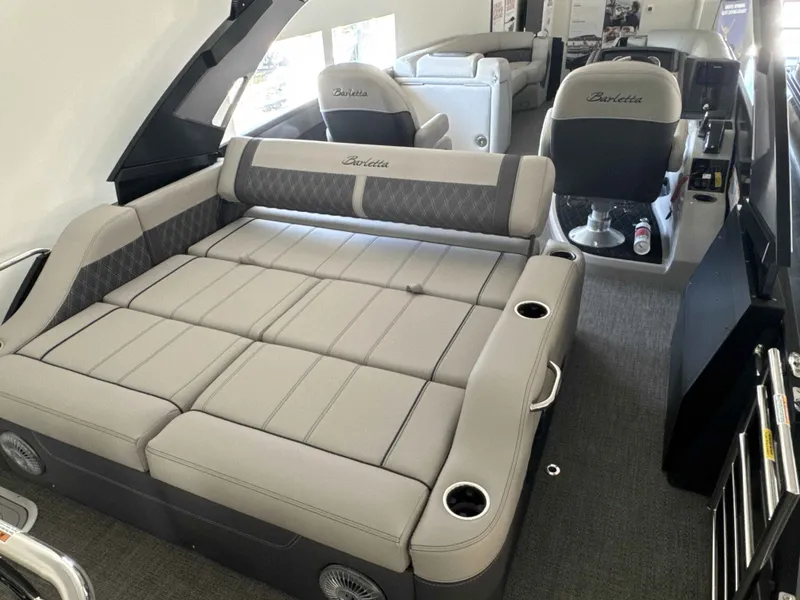 Slide: The Image of Barletta Lusso 25UCA 2025 - 17