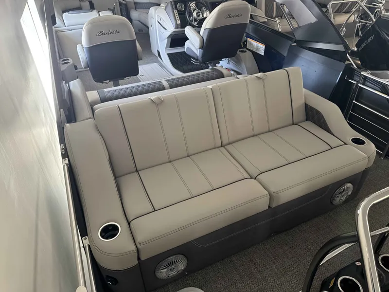 Slide: The Image of Barletta Lusso 25UCA 2025 - 26