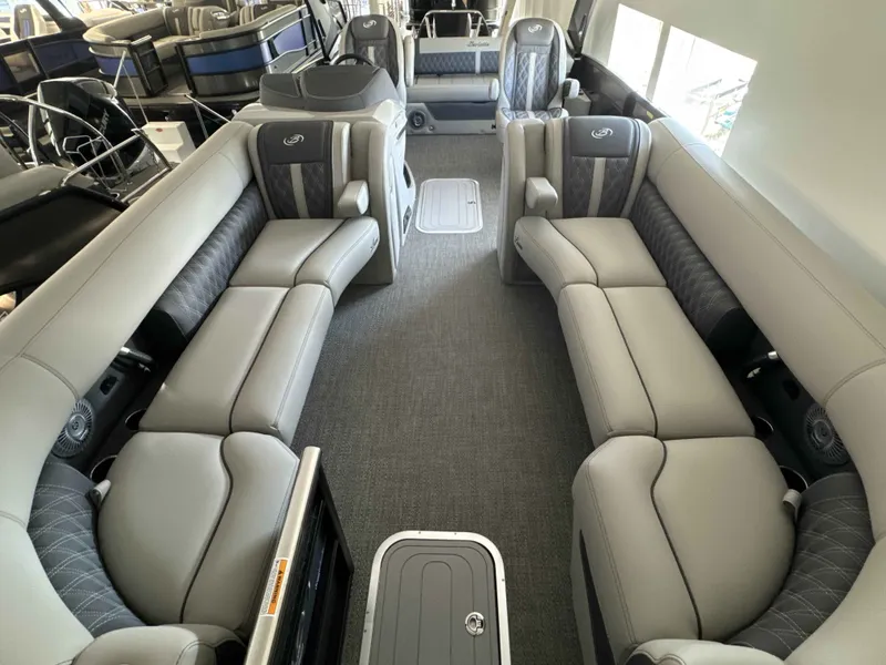 Slide: The Image of Barletta Lusso 25UCA 2025 - 7