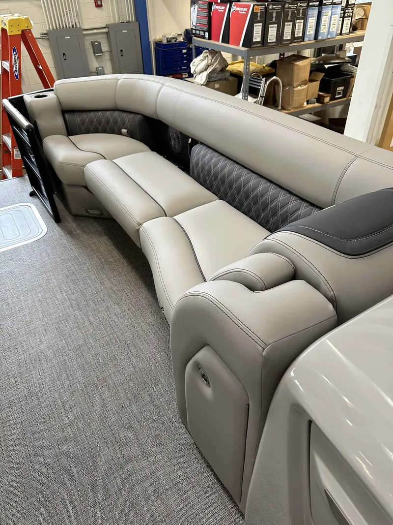 Slide: The Image of Barletta Lusso 25UCA 2025 - 9