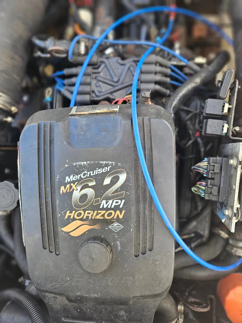 Slide: The Image of Pursuit 2600 Center Console 1995 - 8