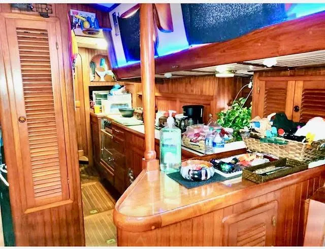 Slide: The Image of Vagabond 47 1986 - 31