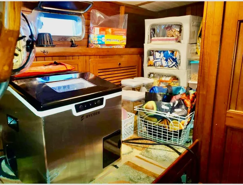 Slide: The Image of Vagabond 47 1986 - 35