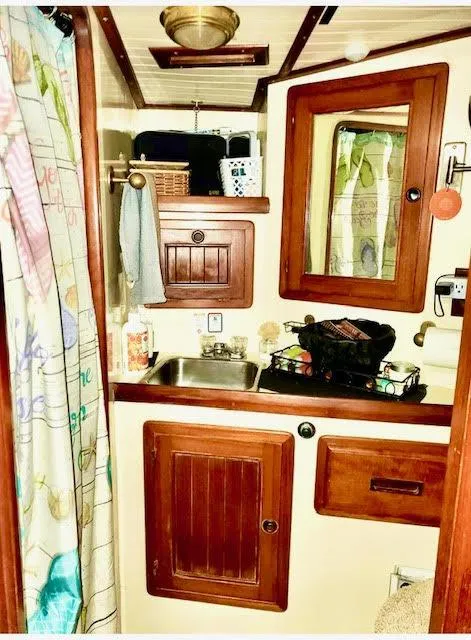 Slide: The Image of Vagabond 47 1986 - 38