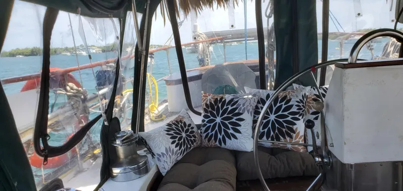 Slide: The Image of Vagabond 47 1986 - 43