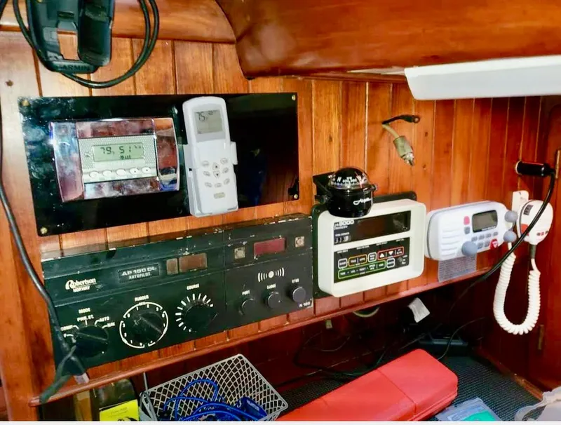 Slide: The Image of Vagabond 47 1986 - 49