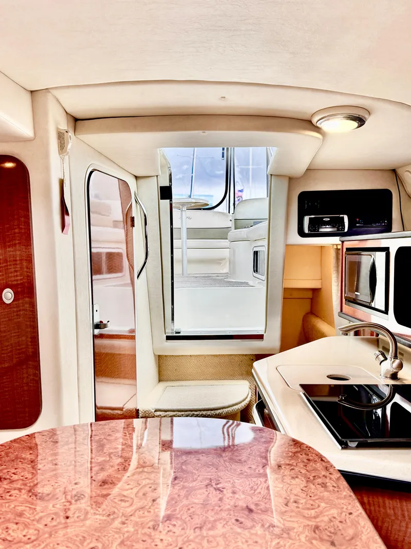 Slide: The Image of Interior of a 2005 Sea Ray Sundancer 260 yacht. - 30