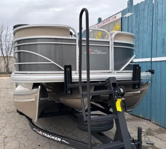 Slide: The Image of 2023 Sun Tracker Party Barge 22 RF XP3 pontoon boat on trailer. - 3