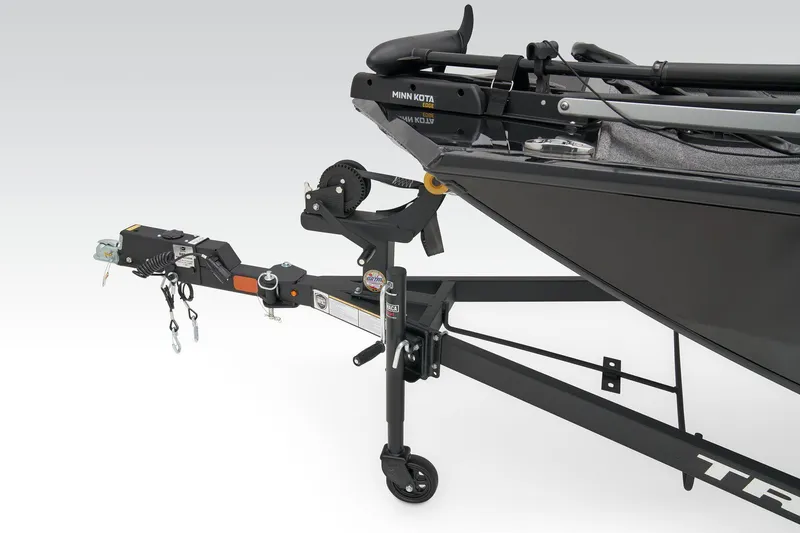 Slide: The Image of Tracker Pro 170 2025 - 22