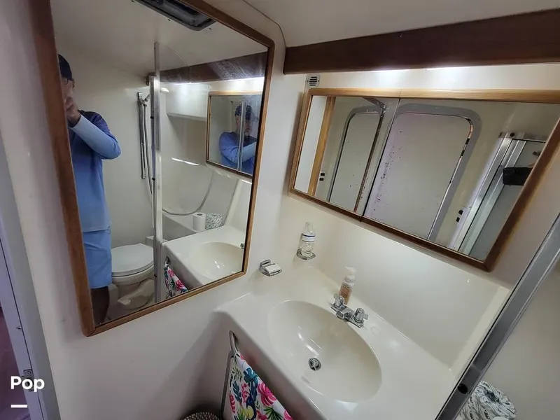 Slide: The Image of 1994 Sea Ray 370 EC for sale in Fort Lauderdale, FL - 60