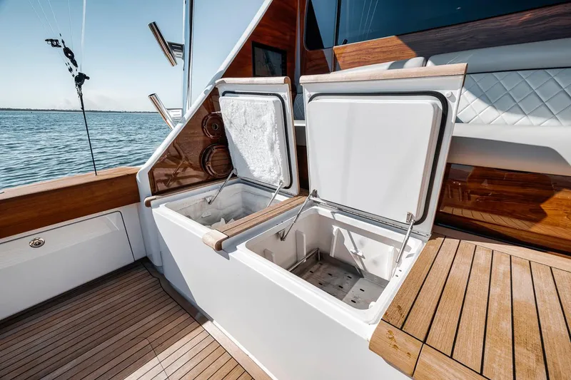 Slide: The Image of Viking 72 Convertible 2023 - 58