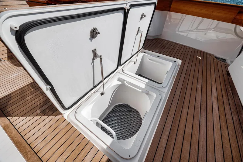 Slide: The Image of Viking 72 Convertible 2023 - 61