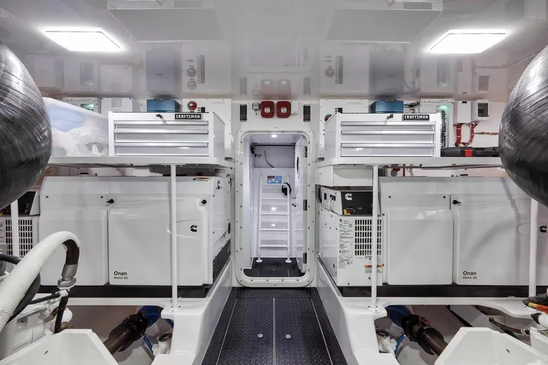Slide: The Image of Viking 72 Convertible 2023 - 82