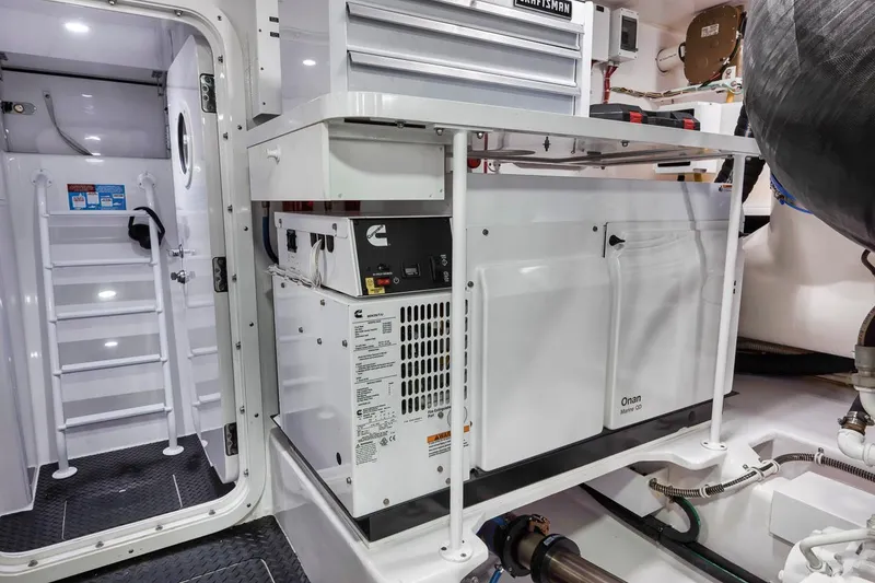 Slide: The Image of Viking 72 Convertible 2023 - 83