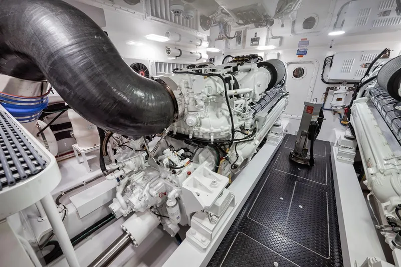 Slide: The Image of Viking 72 Convertible 2023 - 84