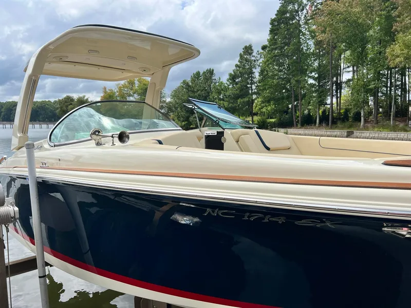 Slide: The Image of Chris-Craft Launch GT 28 Surf 2022 - 0