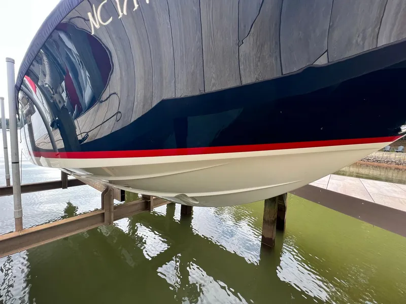 Slide: The Image of Chris-Craft Launch GT 28 Surf 2022 - 1