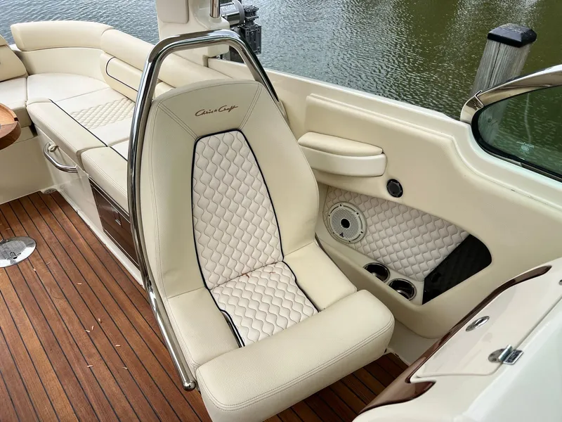 Slide: The Image of Chris-Craft Launch GT 28 Surf 2022 - 19