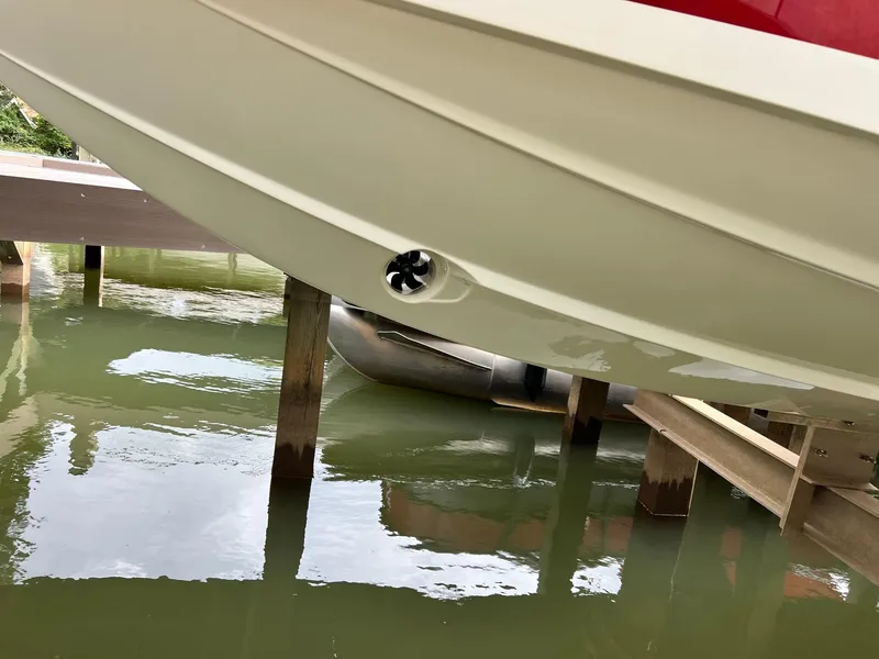 Slide: The Image of Chris-Craft Launch GT 28 Surf 2022 - 25