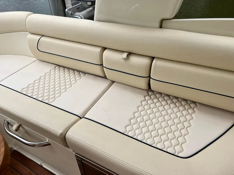 Slide: The Image of Chris-Craft Launch GT 28 Surf 2022 - 28