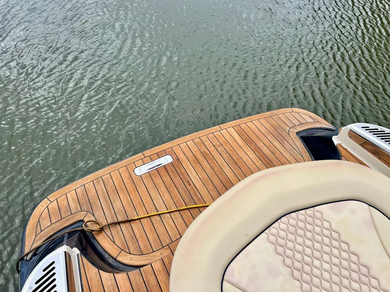 Slide: The Image of Chris-Craft Launch GT 28 Surf 2022 - 32