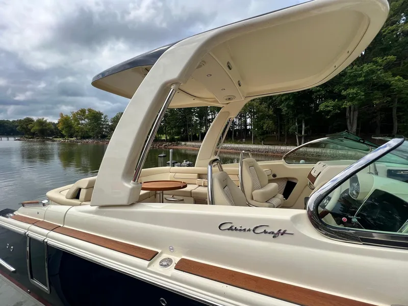 Slide: The Image of Chris-Craft Launch GT 28 Surf 2022 - 33