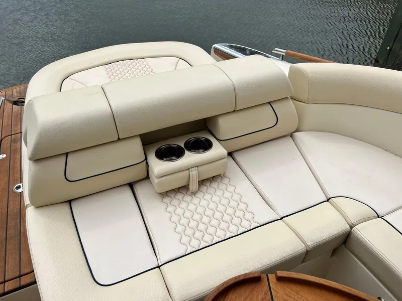 Slide: The Image of Chris-Craft Launch GT 28 Surf 2022 - 43