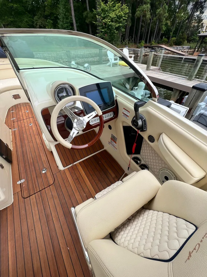 Slide: The Image of Chris-Craft Launch GT 28 Surf 2022 - 8