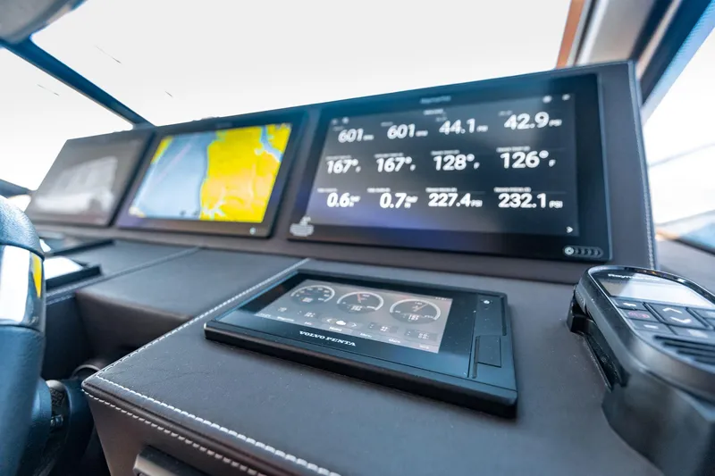 Slide: The Image of 2020 Prestige 630 FB Helm 4 - 41