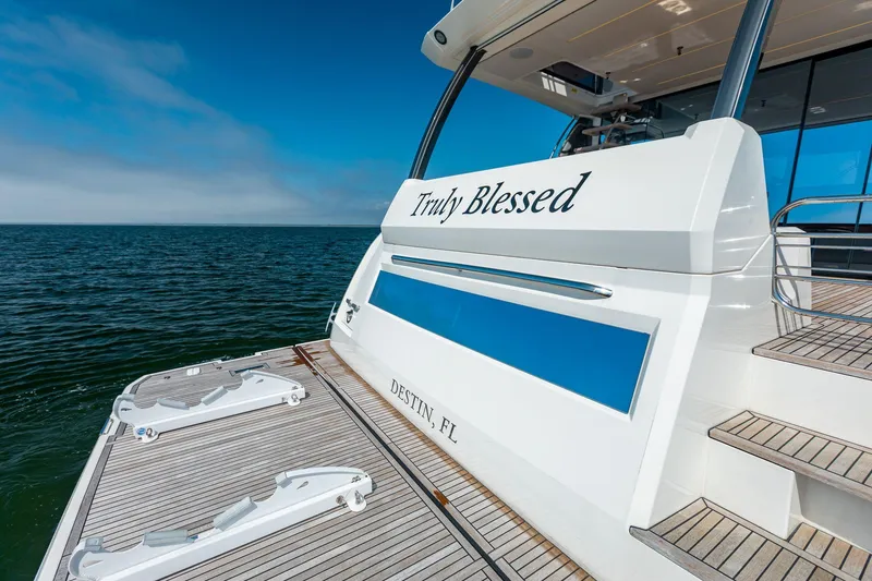 Slide: The Image of 2020 Prestige 630 FB Transom - 81