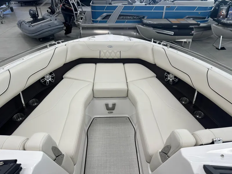 Slide: The Image of Regal LS6 2025 - 18