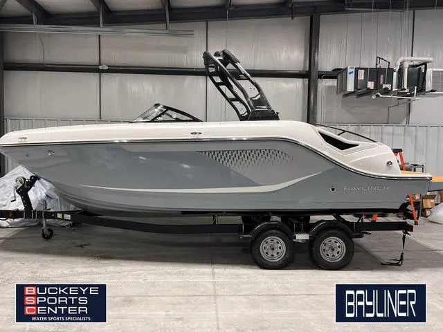The Image of Bayliner D22I 2025 - 1