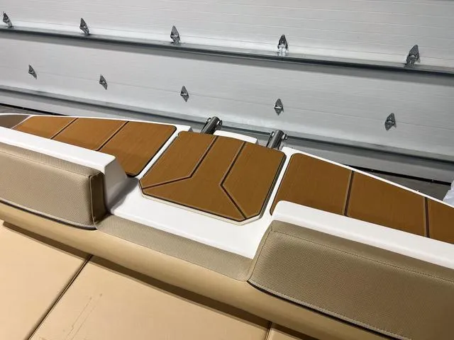 Slide: The Image of Bayliner D22I 2025 - 26