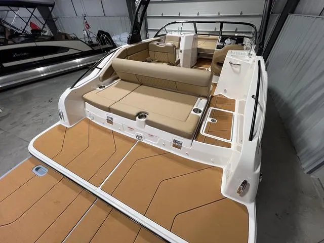 Slide: The Image of Bayliner D22I 2025 - 5