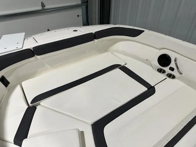 Slide: The Image of Trophy T22SC 2025 - 30