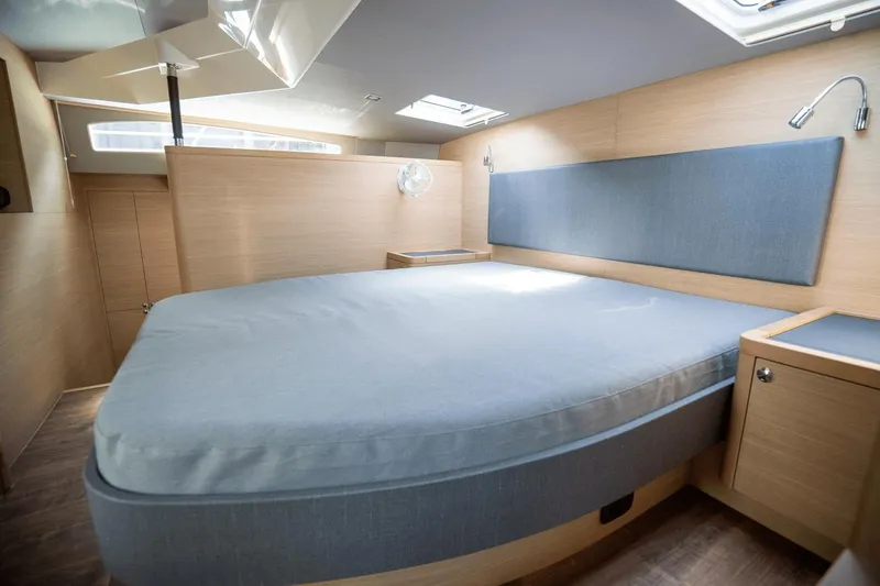 Slide: The Image of Aquila 44 2025 - 41