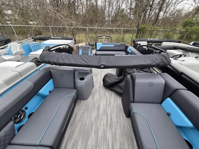 Slide: The Image of Godfrey Sweetwater 2286 SFL 2025 - 8