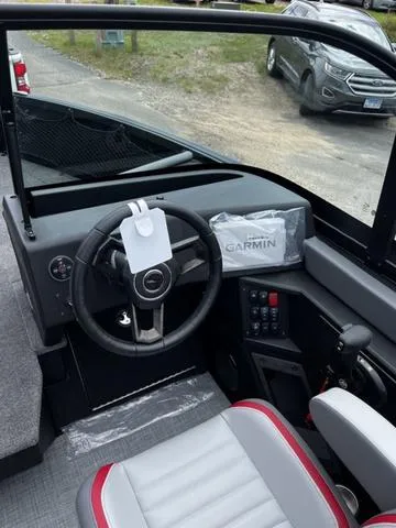 Slide: The Image of Alumacraft Trophy 185X Sport 2026 - 3