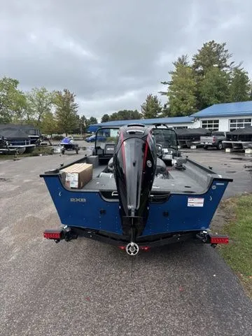 Slide: The Image of Alumacraft Voyageur 175 Sport 2026 - 7