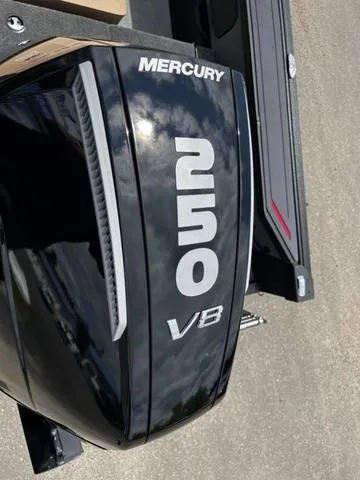 Slide: The Image of Alumacraft Trophy 195X Sport 2026 - 14