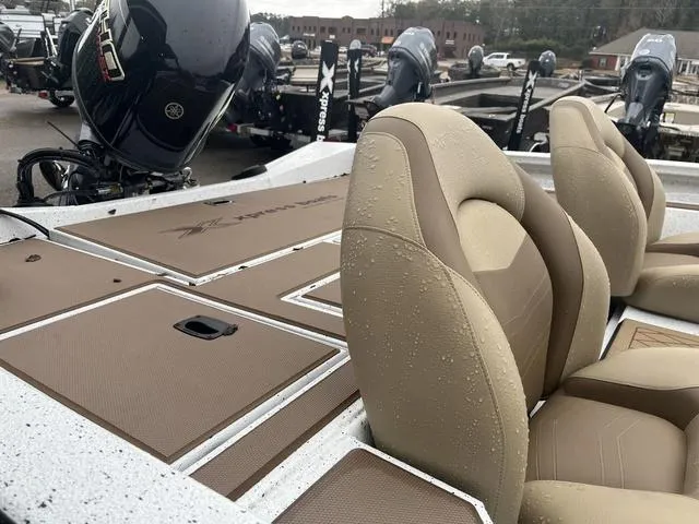 Slide: The Image of Xpress H18C Crappie 2025 - 10