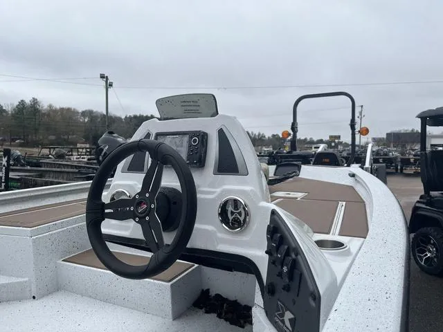 Slide: The Image of Xpress H18C Crappie 2025 - 19