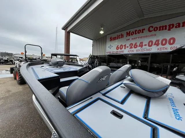 Slide: The Image of Xpress H17C Crappie 2025 - 14