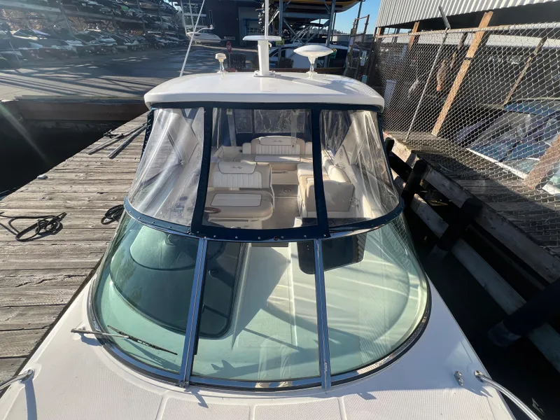 Slide: The Image of Sea Ray Sundancer 310 2013 - 11