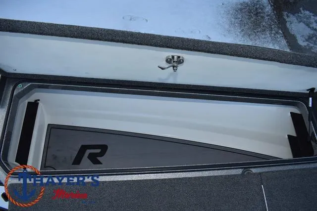 Slide: The Image of Ranger Z521R 2023 - 14